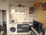 Tel.: 604 799 700 Slezský dům