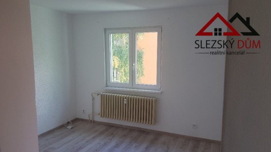 Tel.:604 799 700 RK Slezský dům