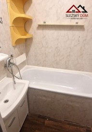 Tel. 604 799 700 RK Slezský dům