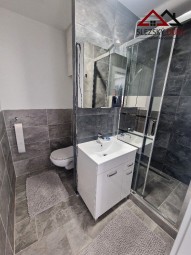 Tel: 604 799 700 RK Slezský dům