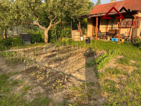 Tel.:604 799 700 Slezský dům