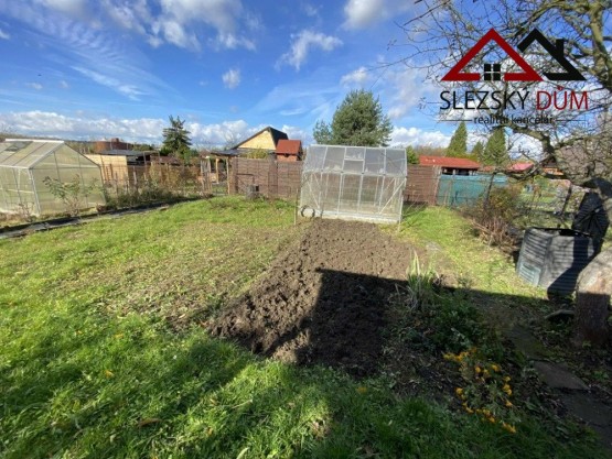 Tel.:604 799 700 Slezský dům