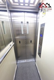 Tel.:604 799 700 RK Slezský dům