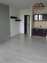 Tel.:604 799 700 Slezský dům