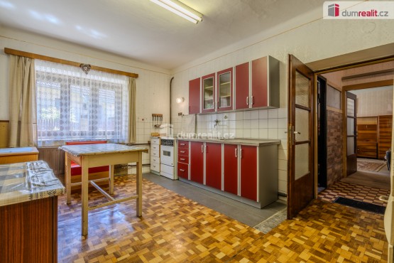 Kuchyně v 1NP