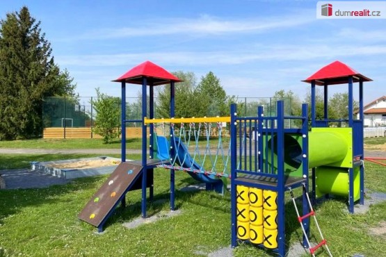 dětské hřiště II