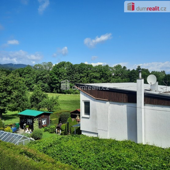 pohled z okna kuchyně