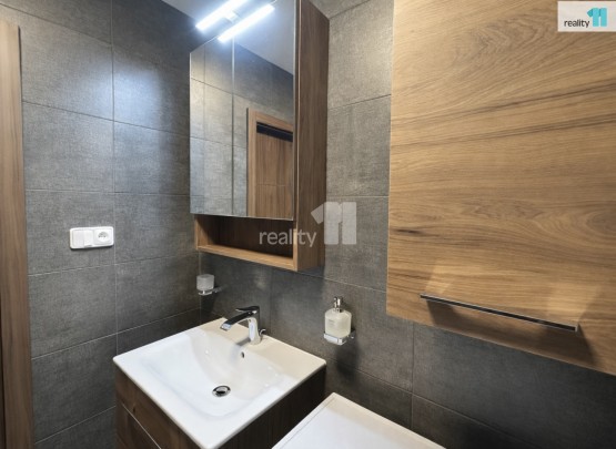 koupelnový nábytek vyrobený na míru