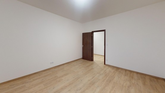 pronajem-novostavby-bytu-3kk-74m2-terasy-25m2-v-novostavbe-eduarda-husserla-olomouc-bedroom.jpg