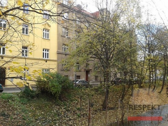 a-hazunk-szembol.jpg