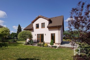 Pohled na dům - zadní strana
