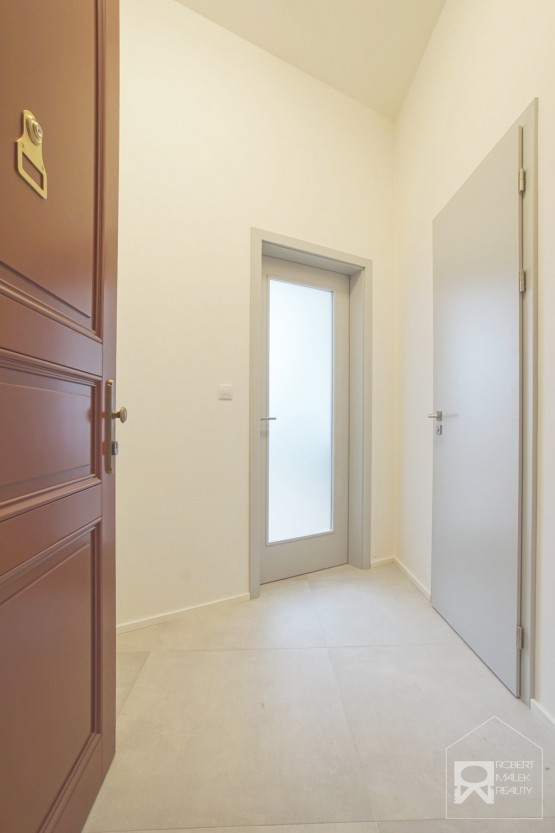 Předsíň - vstup do bytu