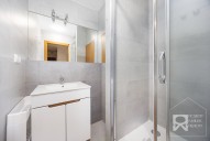 Koupelna se sprchovým koutem