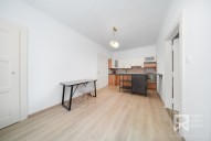 Obývací pokoj s kuchyňským koutem 1