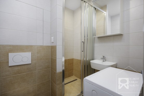 Koupelna se sprchovým koutem