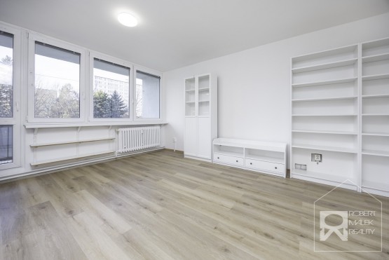 Obývací pokoj s kuchyňským koutem 2