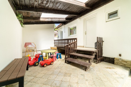 kout pro děti a vstup do chaty