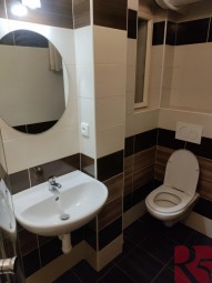 Pod rapidem, koupelna1.jpg