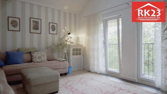 3rd floor lounge