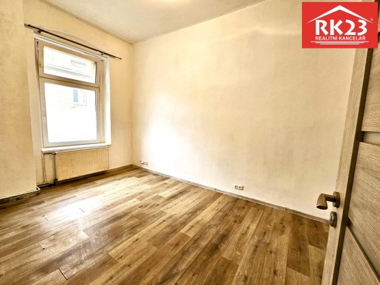 b6899705-dcb4-4899-a068-8f6cea82e06c