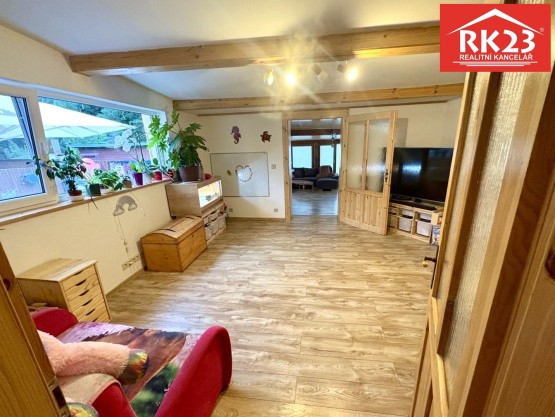 d7da73d1-ae80-4840-9869-f2c2dd165041