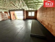 b06d25a5-129d-4750-aa70-9b8473d27c88