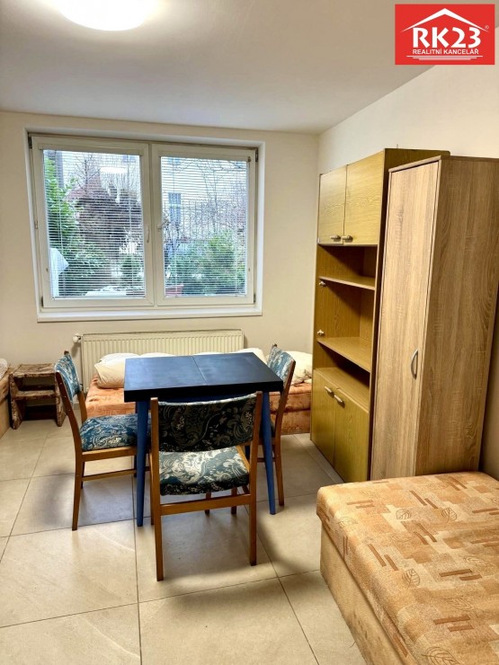 1dfa6108-e1be-4a39-8b77-49843a3b5f62