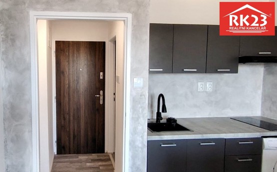 f344b774-e85a-459e-a2b9-1f876cd37817