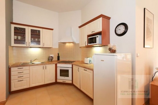 kitchen-2.jpg