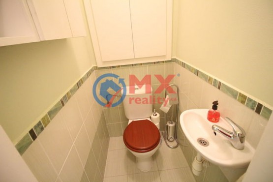 img-9896.jpg