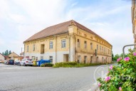 Prodej objektu, Město Touškov