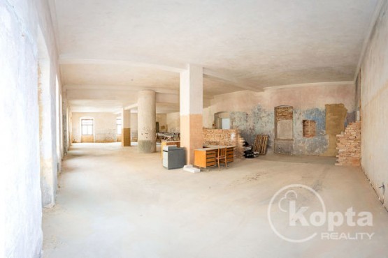 1.patro - bývalý sklad, bývalý sál 1.patro - bývalý sklad, bývalý sál 