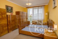 pokoj s balkonem