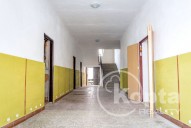 Přízemí - vstupní chodba z Mlýnské ulice, schody do 1.patra