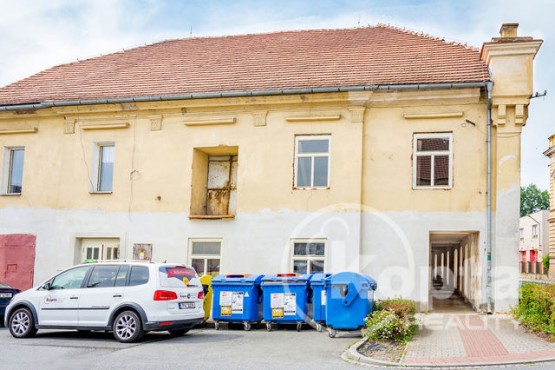 Objekt Touškov - pohled z Mlýnské ulice