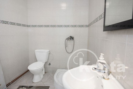 Koupelna a wc v přízemí