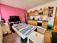 Šestajovice Komenského 35 - 1 z 8