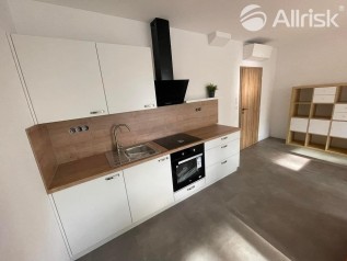 380005835_1043268780150398_1363853235356985706_n