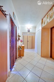 hdr chodba a