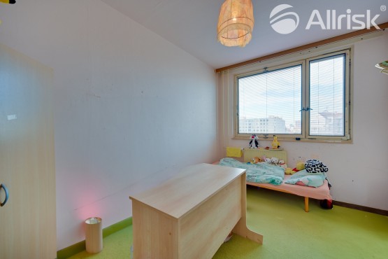 hdr dětský pokoj a retuš