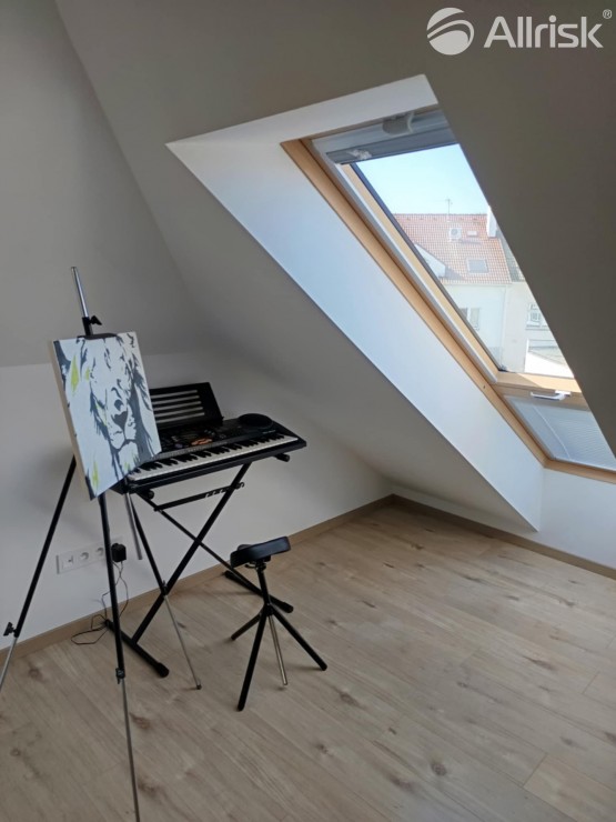 ae967142-9304-4281-b10a-4566f8a809c9