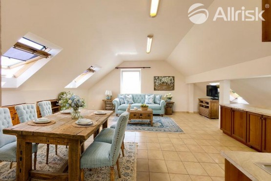 011 - Dining Room - Farmhouse - 15