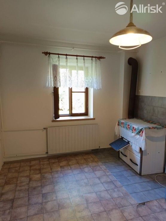 f2f0c10b-7155-44e9-a8cc-3ce704cebff6