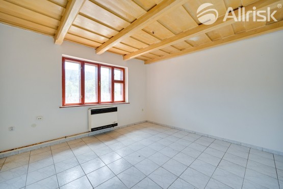 hdr pokoj b