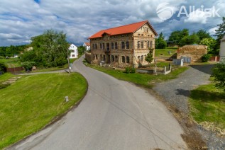 Pohled ze silnice