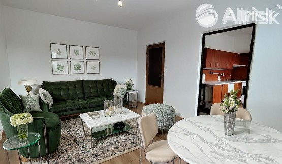 4a0a3141-bbc3-4eae-b765-96e68439de51-u2_0