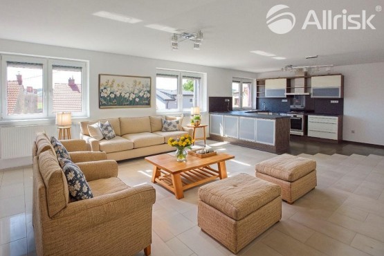 JhJwyW3a2dNS1a0Jj3F2output_1-Byt 3+kk-Čebín