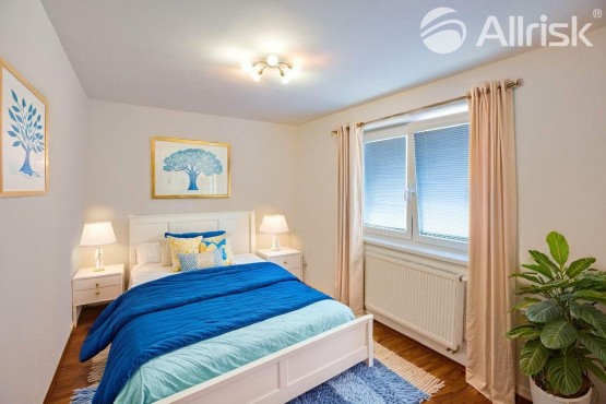 3wJtCjpmhIeHpdYalMHCoutput_1-Byt 3+kk-Čebín