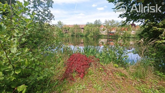 4f3730d8-1fd3-4b8f-b0a3-558f7556388e