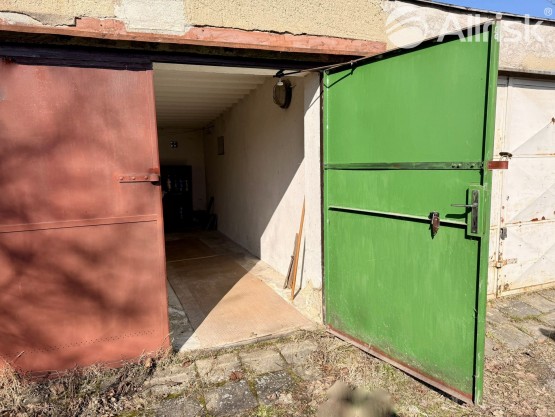 3B1C67CA-98F6-41D6-9841-259062E54E4D_1_201_a